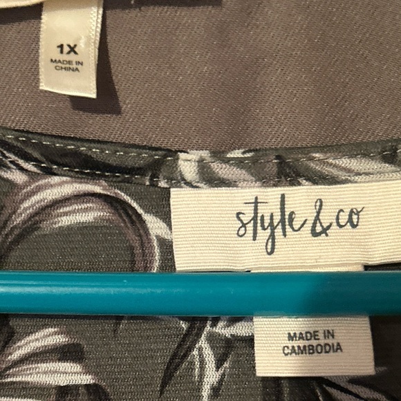 Soft Surroundings Green Floral Sleeveless blouse
& Style & Co Green Jacket - Picture 10 of 11